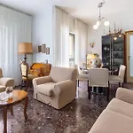 Dimora Manzoni - 117 Mq Con Terrazzo E Ascensore Per 5 Persone * Gorizia