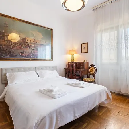 Dimora Manzoni - Per 5 Pp Parcheggio E Ascensore Daire *