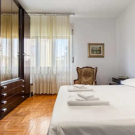 Dimora Manzoni - Per 5 Pp Parcheggio E Ascensore Daire