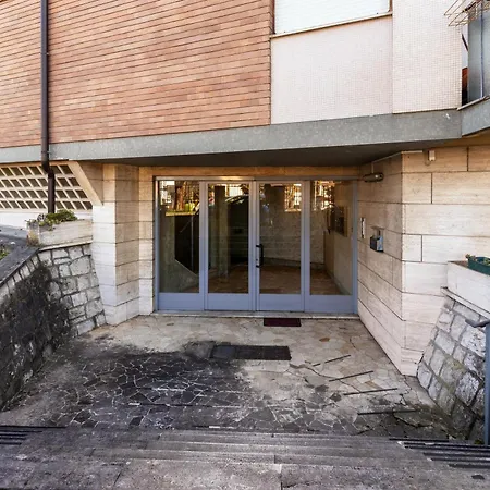 Dimora Manzoni - Per 5 Pp Parcheggio E Ascensore Lejlighed *